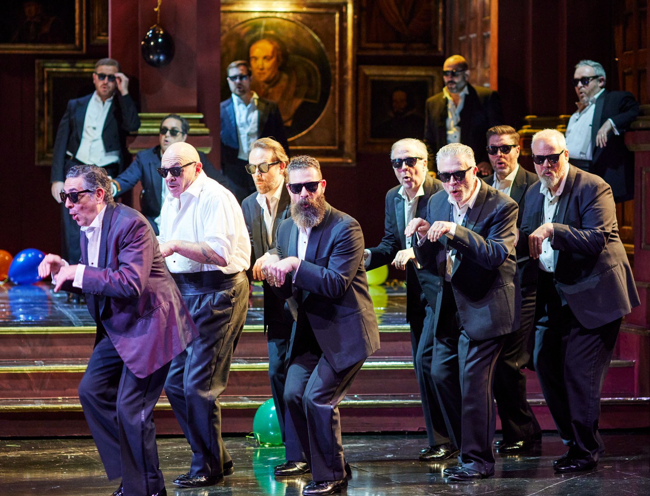 The Opera Australia Chorus © Keith Saunders