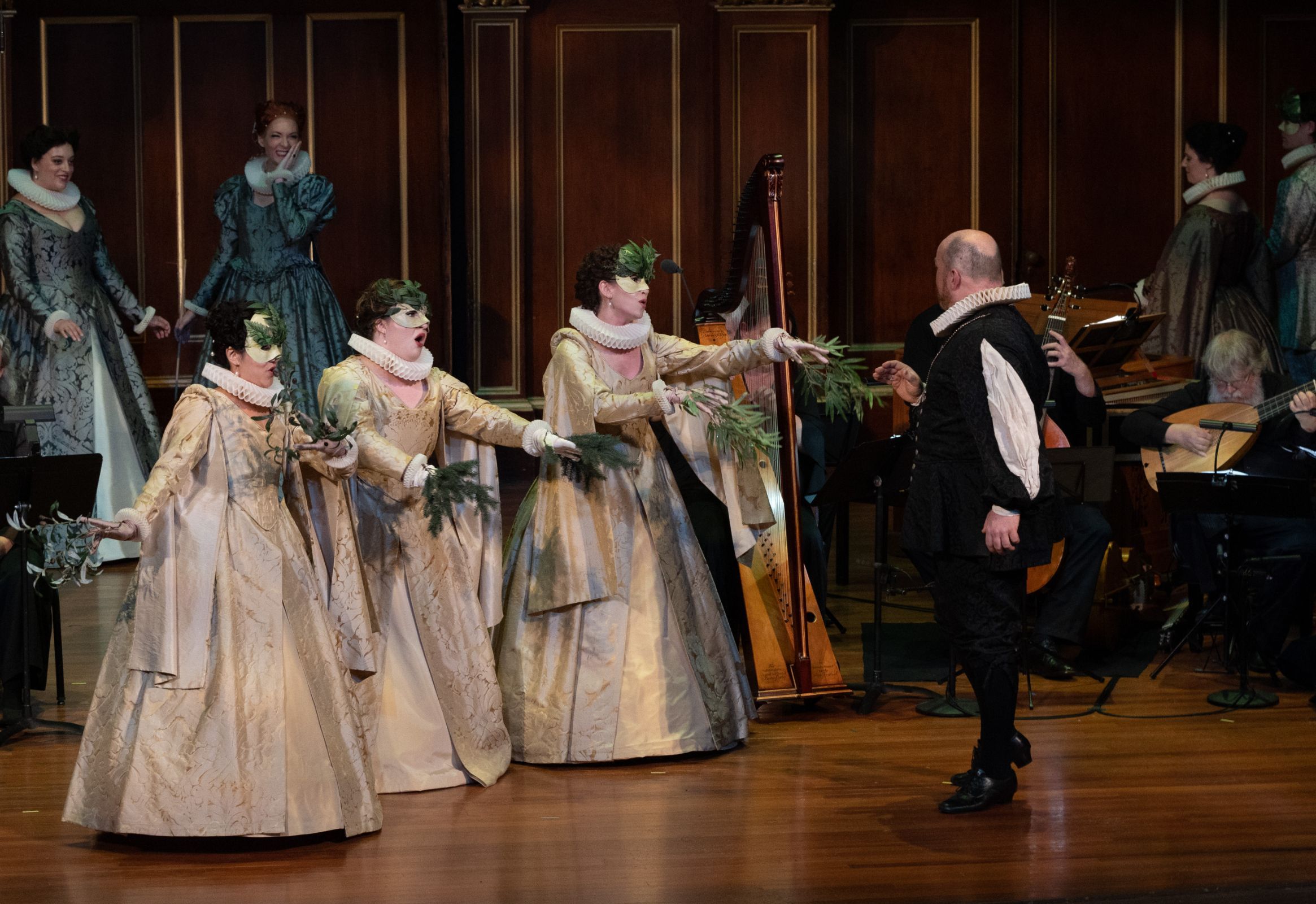 Mindy Ella Chu, Hannah De Priest and Megan Stapleton (Coro delle Piante Incantate) and Colin Balzer © Kathy Wittman