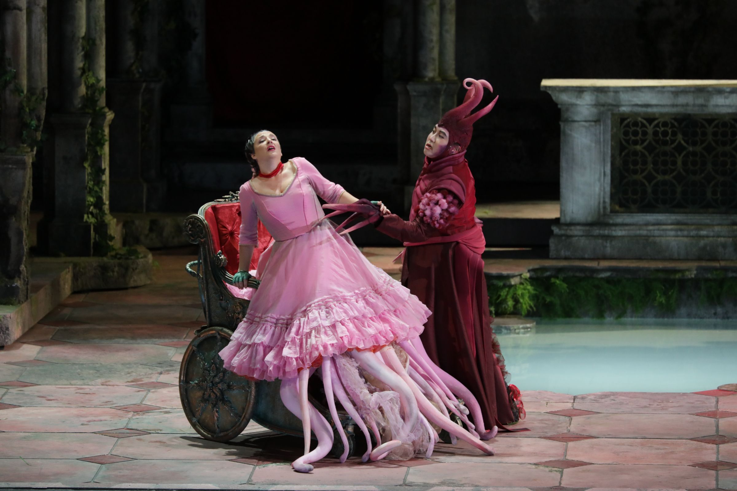 Olga Bezsmertna (Rusalka) and Jongmin Park (Vodník) &copy; Brescia &amp; Amisano | Teatro alla Scala
