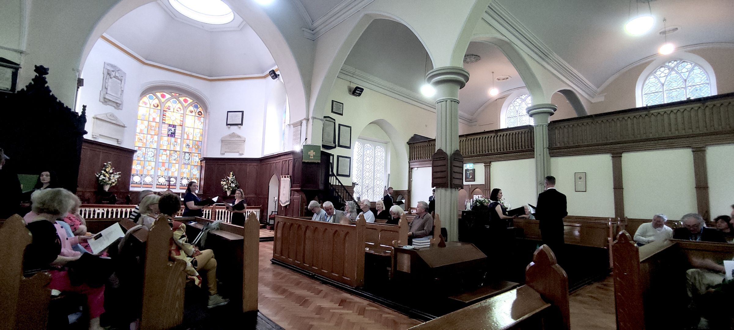 Chamber Choir Ireland surround the audience at St Nicholas’ Church, Dundalk &copy; Lawrence Dunn