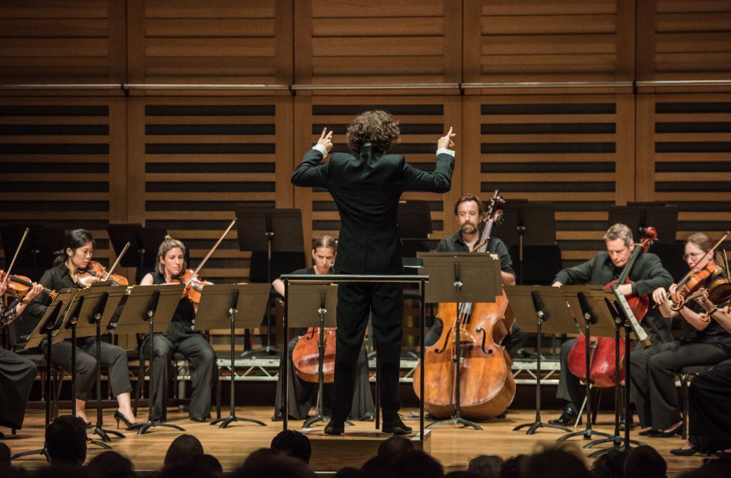 Nicholas Collon conducts Aurora Orchestra &copy; Monika S Jakubowska
