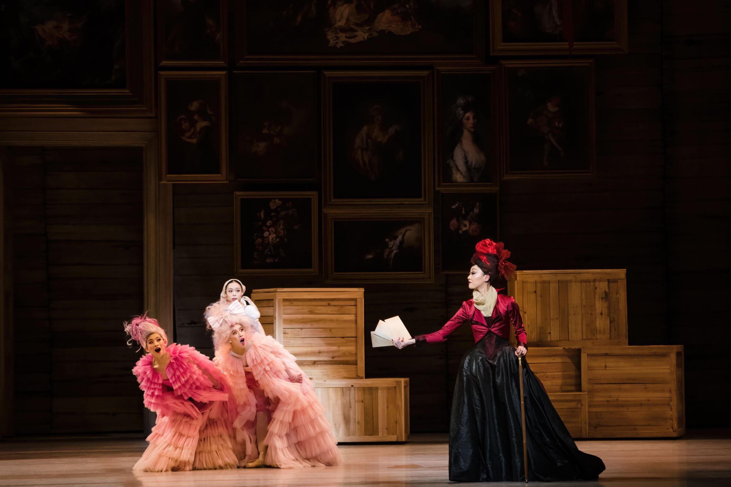 Tulsa Ballet in Andrew McNicol's <i>Cinderella</i> © Kate Luber