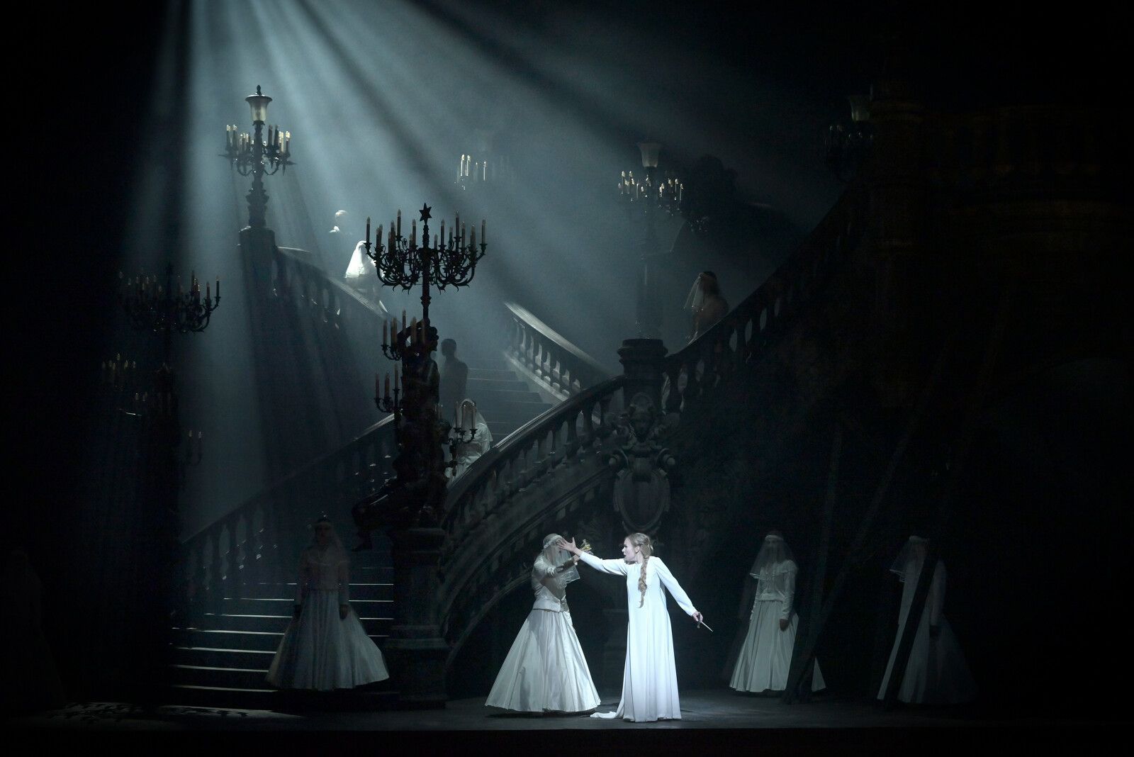 <i>Roméo et Juliette</i> © Opéra national de Paris | Vincent Pontet