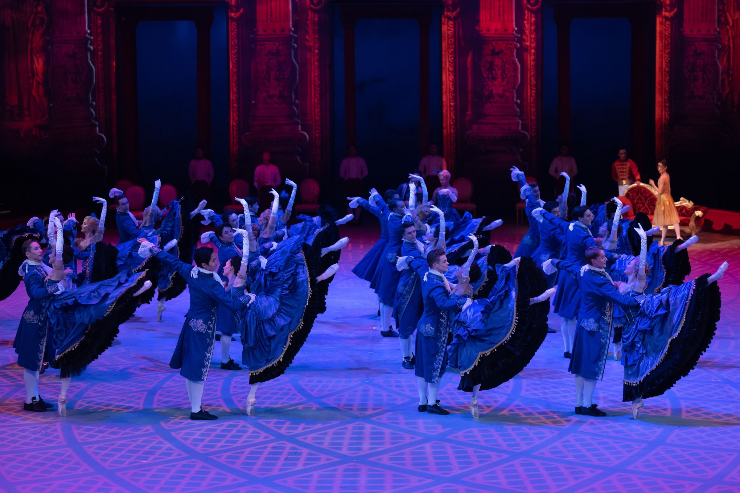 English National Ballet in Christopher Wheeldon's <i>Cinderella</i> &copy; ASH