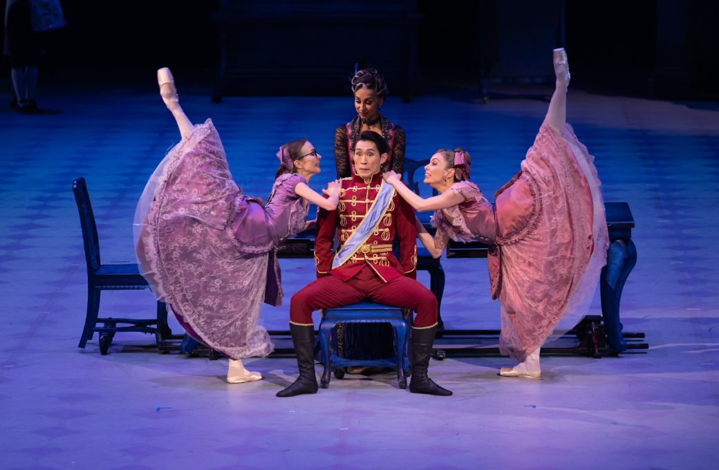 Katja Khaniukova, Ken Saruhashi and Fernanda Oliveira in Christopher Wheeldon's <i>Cinderella</i> &copy; ASH