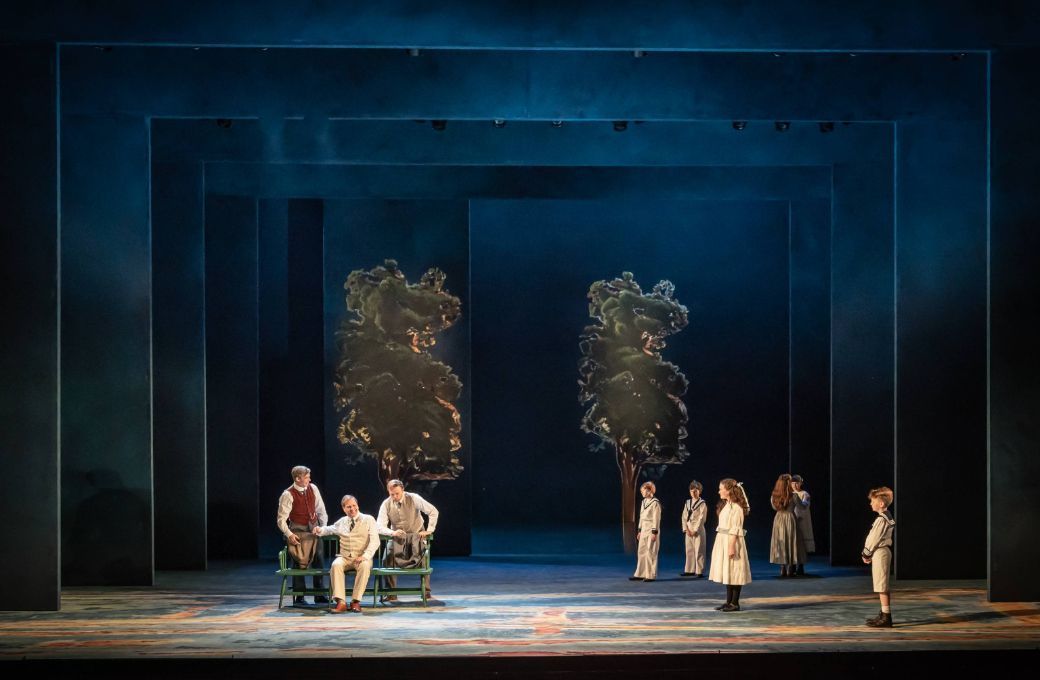 Robin Horgan (Schmidt), Alan Ewing (Le Bailli), Ross Cumming (Johann) an ensemble &copy; Marc Brenner