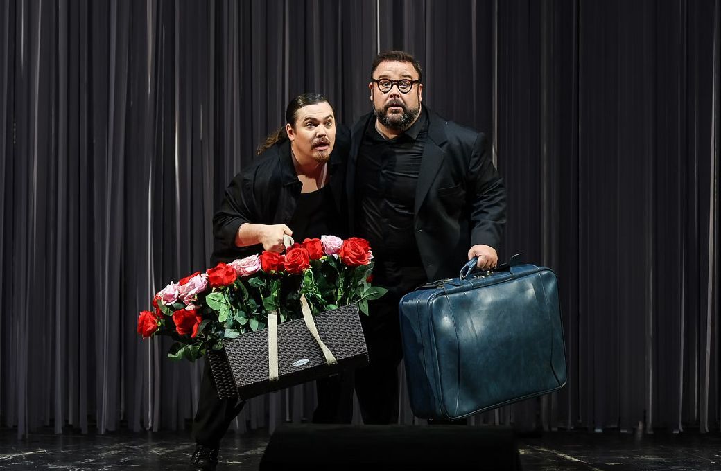 Daniel Kluge (Pedrillo) und Timothy Fallon (Belmonte) &copy; Barbara P&aacute;lffy | Volksoper Wien