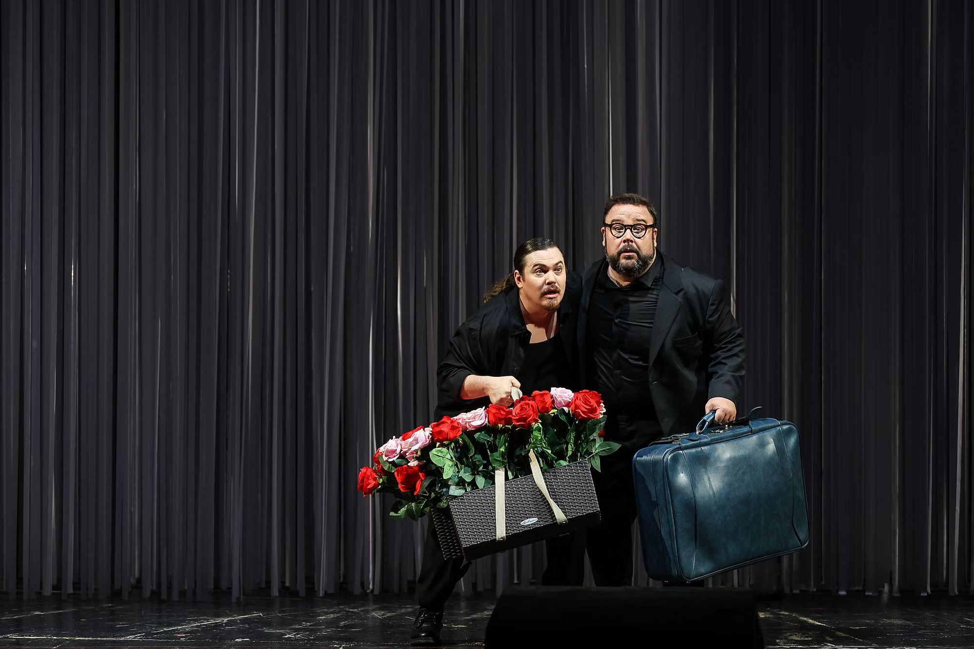 Daniel Kluge (Pedrillo) und Timothy Fallon (Belmonte) &copy; Barbara Pálffy | Volksoper Wien