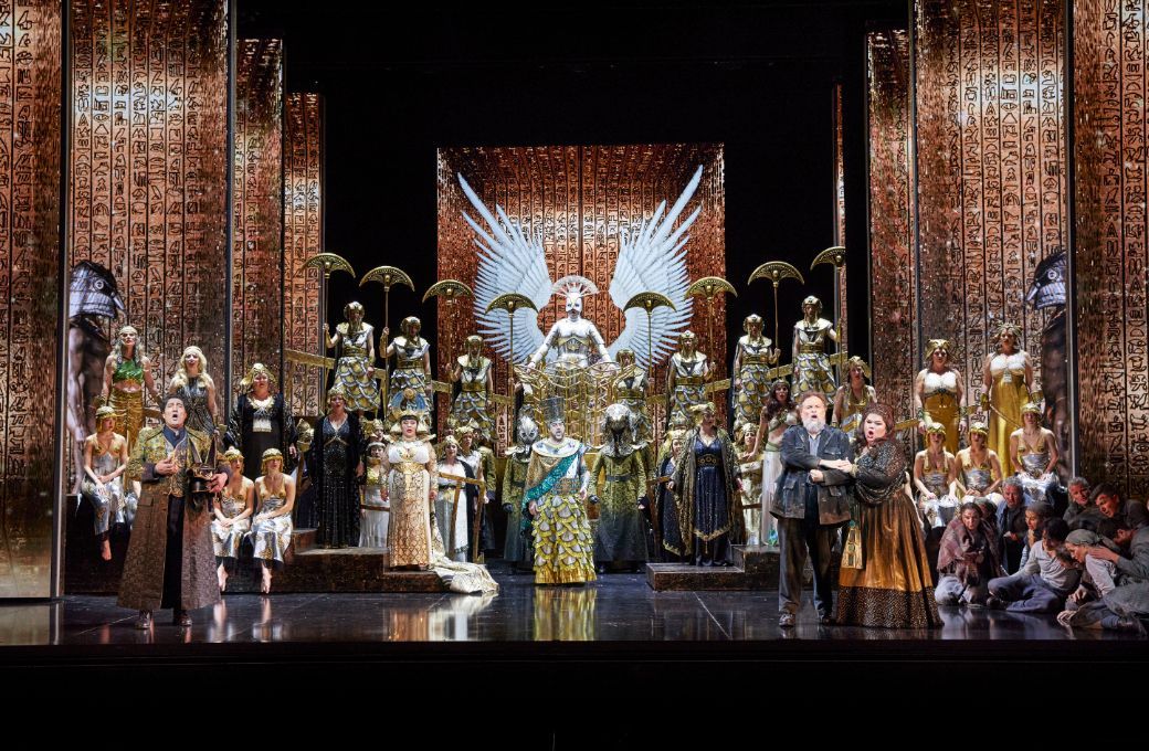 <i>Aida</i>, Act 2 finale &copy; Keith Saunders