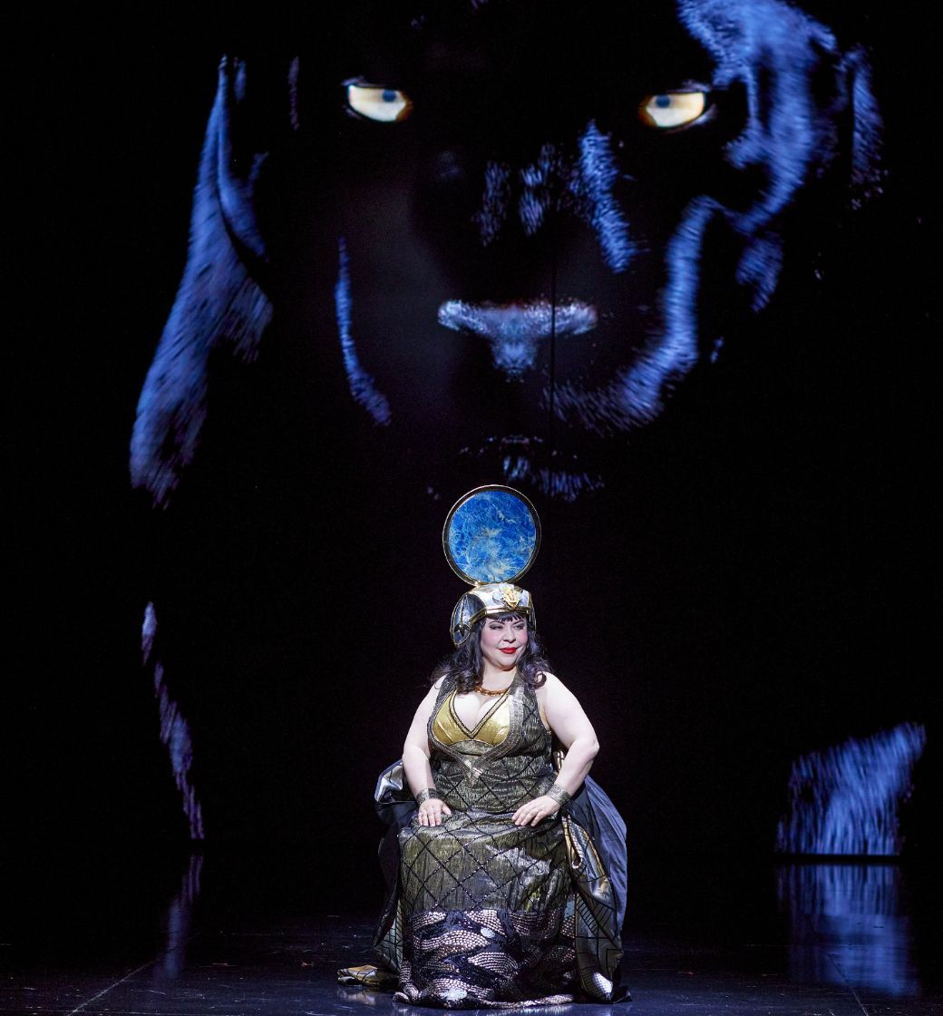 Elena Gabouri (Amneris) © Keith Saunders