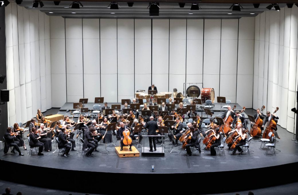 Alban Gerhardt y Hugo Wolff con la Sinf&oacute;nica de Tenerife &copy; Miguel Barreto | Auditorio de Tenerife