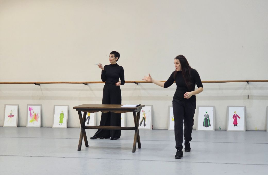 Avatâra Ayuso rehearsing <i>Nijinska, Secreto de la Vangardia</i>, Ballet de Santiago © Ballet de Santiago