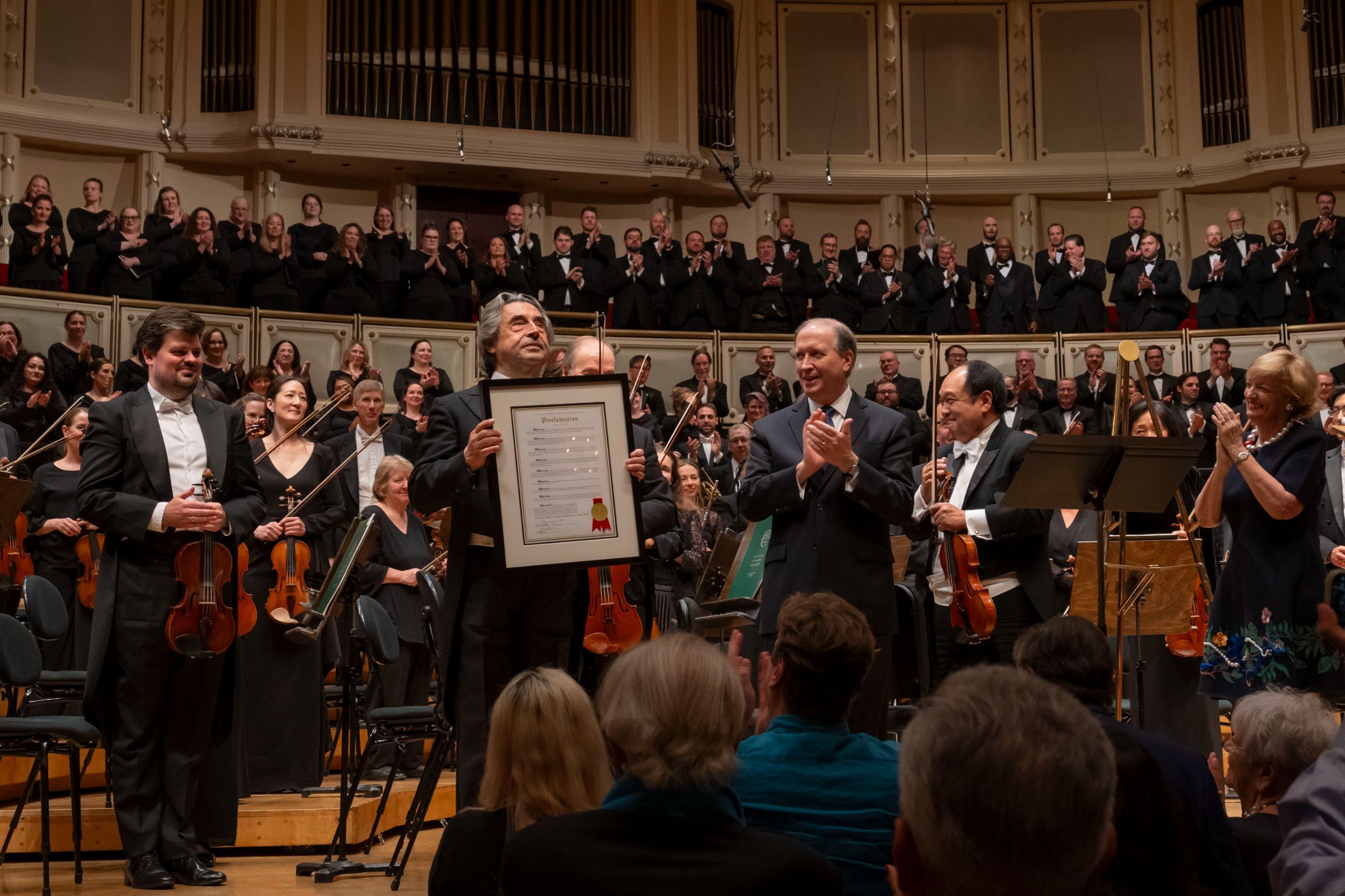 Riccardo Muti accepts proclamation appointing him Music Director Emeritus for Life &copy; Todd Rosenberg