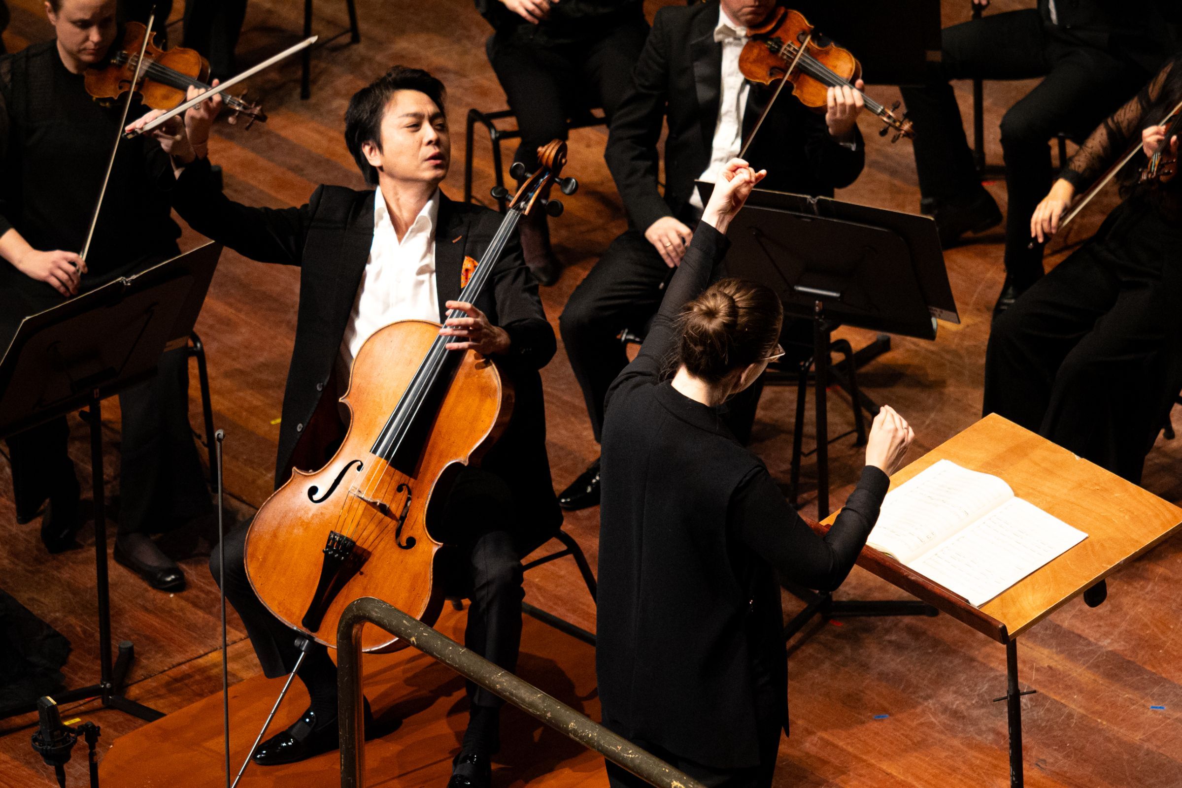 Li-Wei Qin, Elena Schwarz and the West Australian Symphony Orchestra &copy; Linda Dunjey