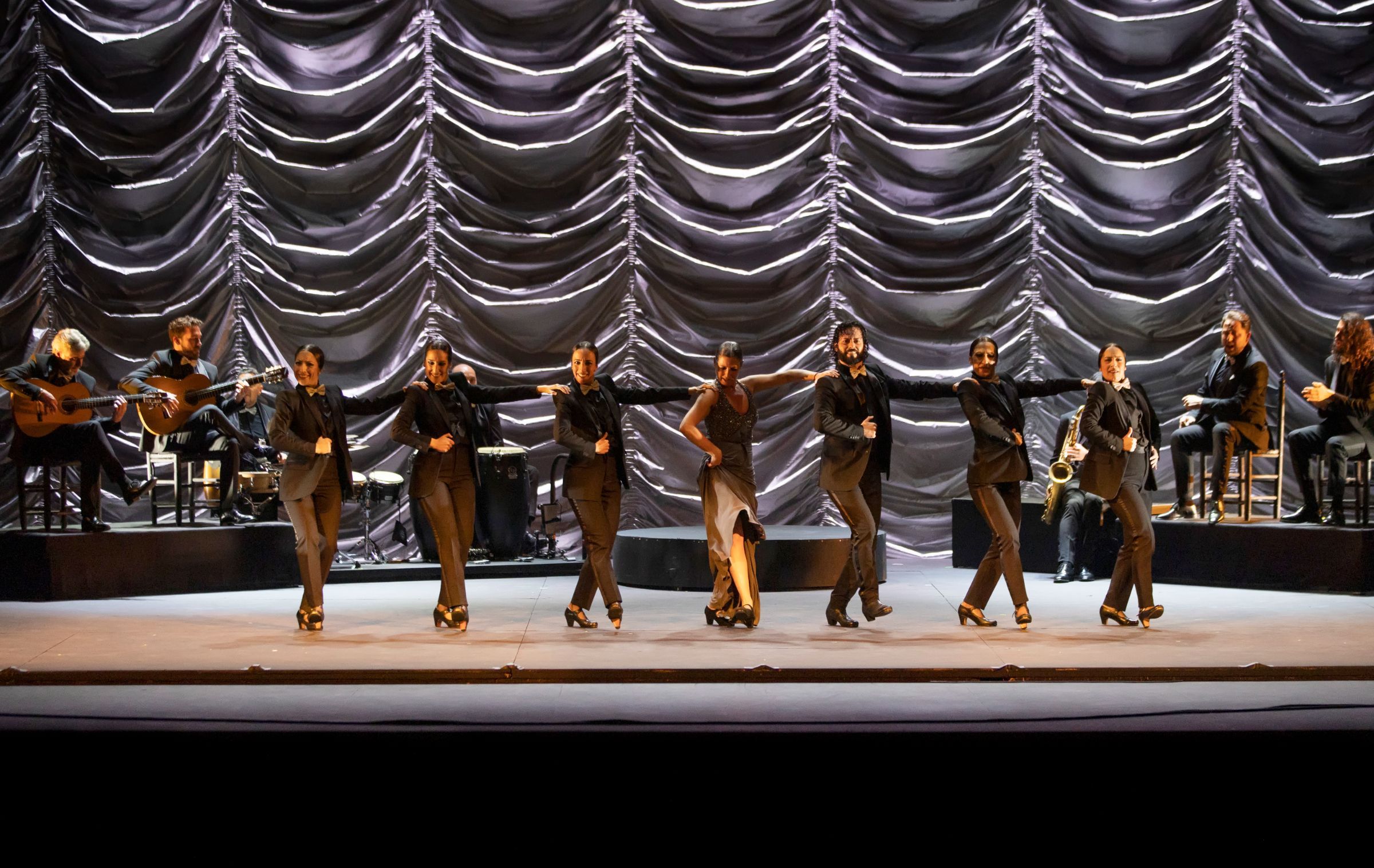 Ballet Flamenco Sara Baras in <i>Alma</i> © Sofia Wittert