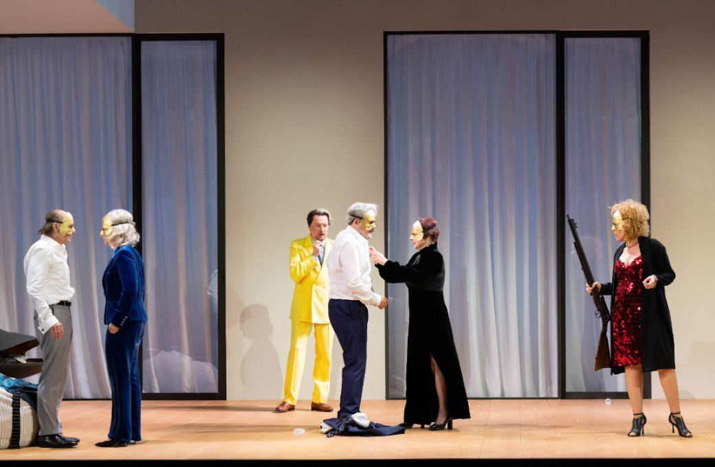 <i>Cos&igrave; fan tutte</i> au Festival d'Aix-en-Provence &copy; Monika Rittershaus