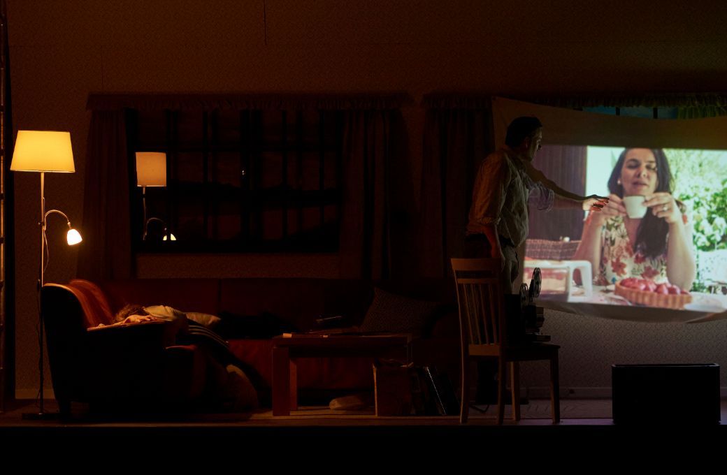 <i>Die ersten Menschen</i> &copy; Matthias Baus