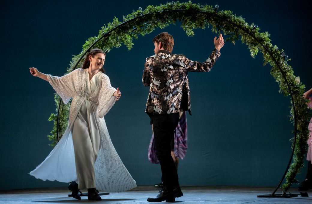 Aoife Miskelly (Eurydice) and Peter Gijsbertsen (Orfeo) © Matthew Williams-Ellis