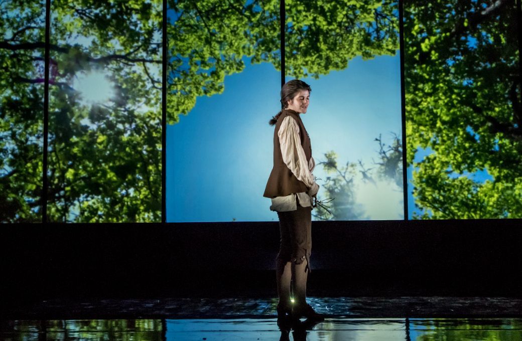 Katie Coventry (Aminta) © Genevieve Girling
