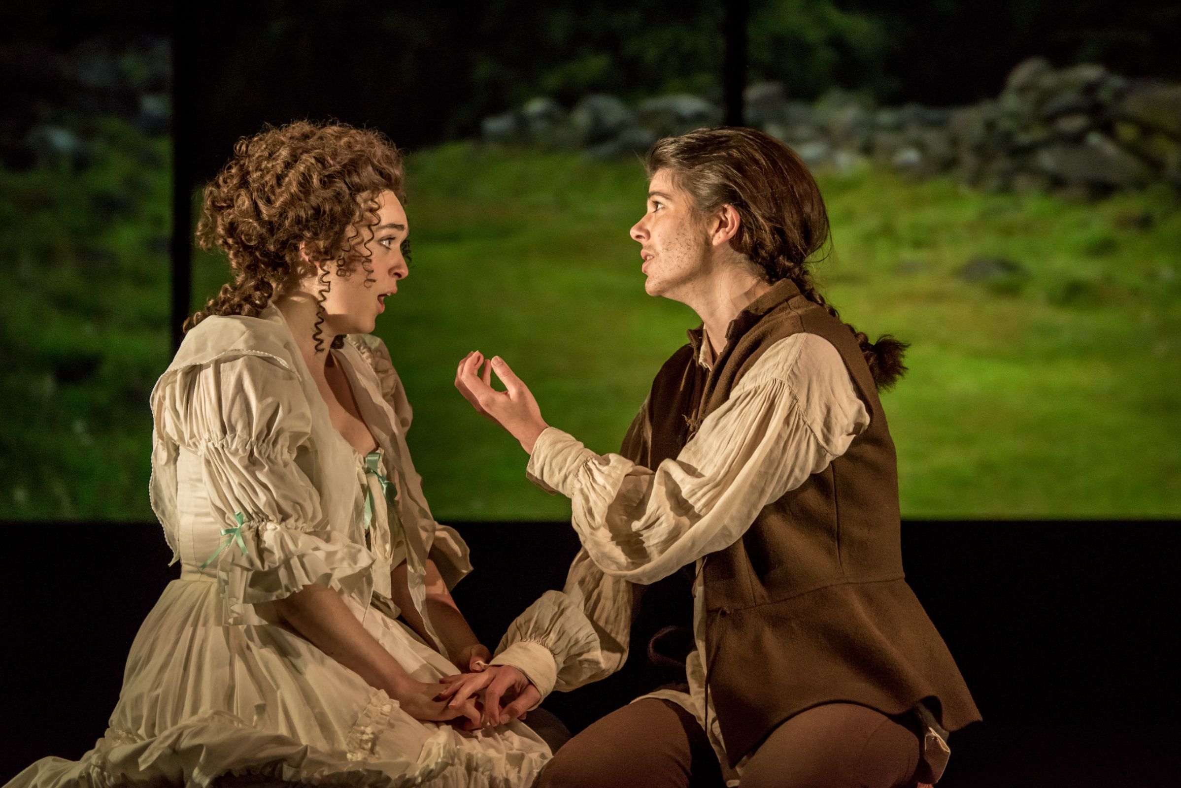 Ellie Neate (Elisa) and Katie Coventry (Aminta) &copy; Genevieve Girling