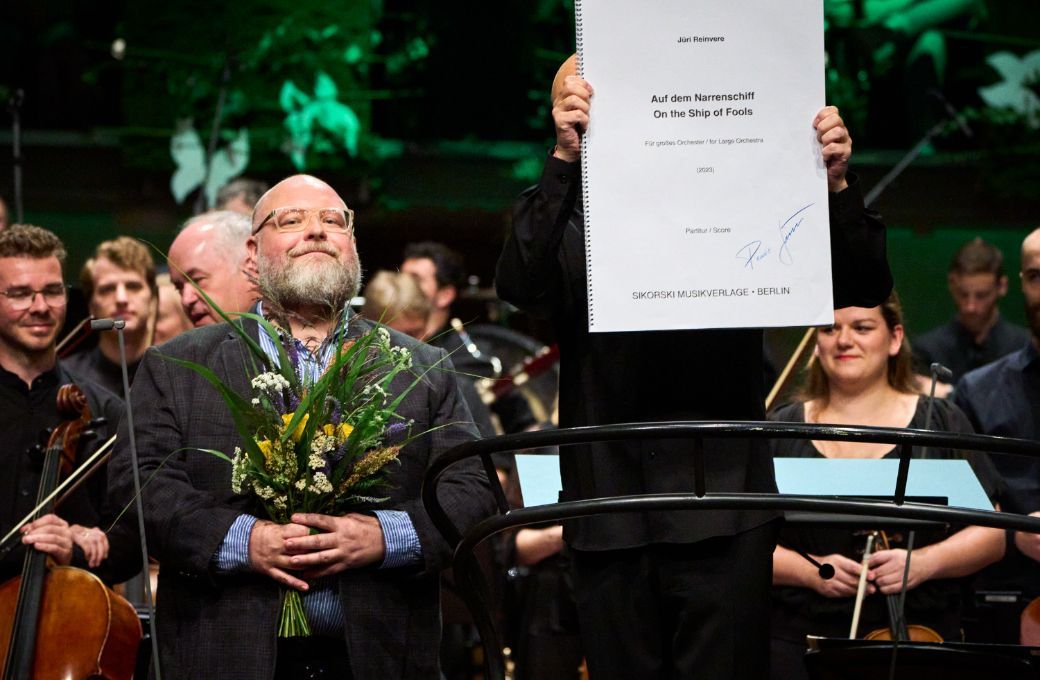 Jüri Reinvere, Paavo Järvi and the Estonian Festival Orchestra © Kaupo Kikkas