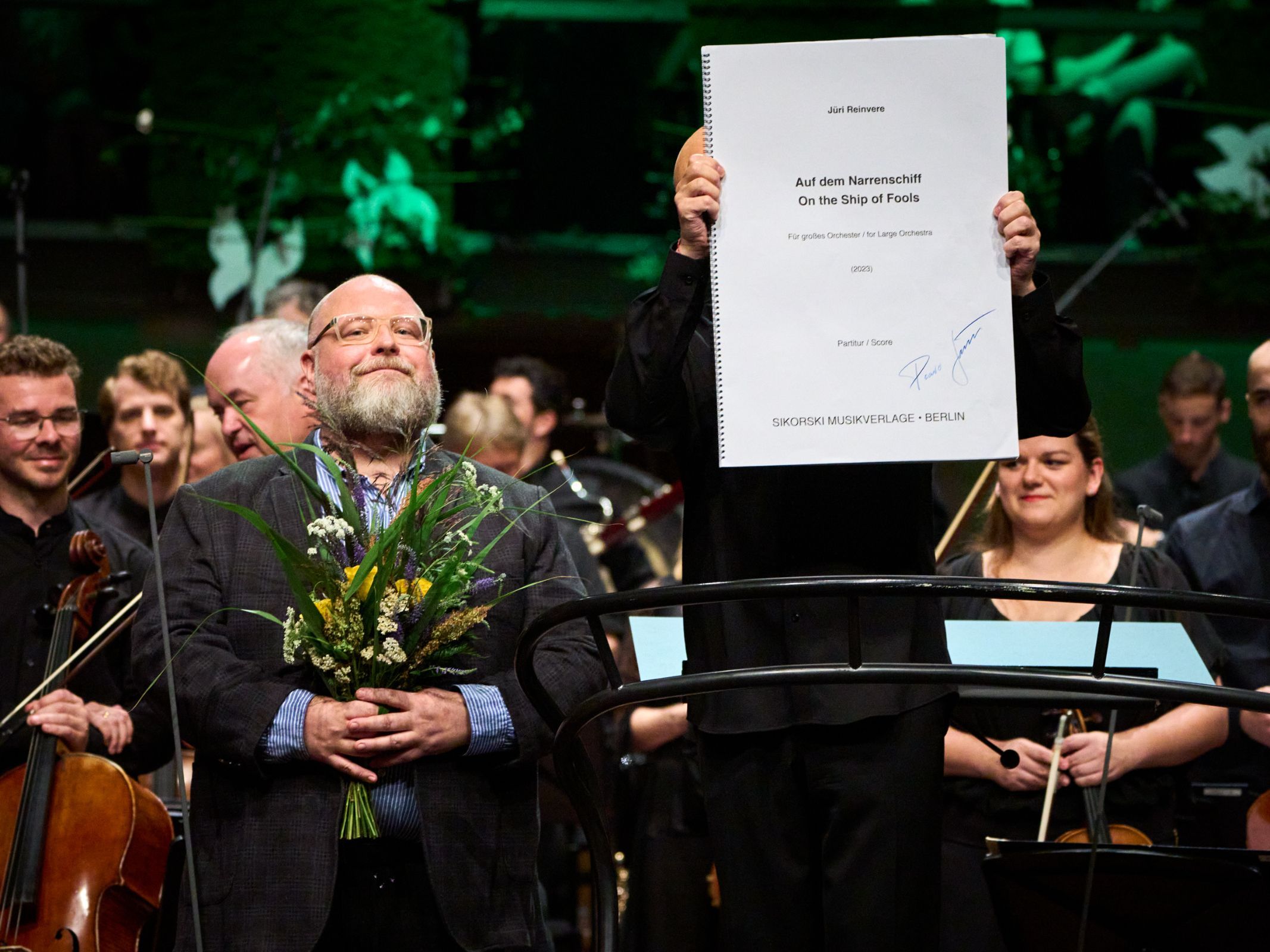 Jüri Reinvere, Paavo Järvi and the Estonian Festival Orchestra © Kaupo Kikkas