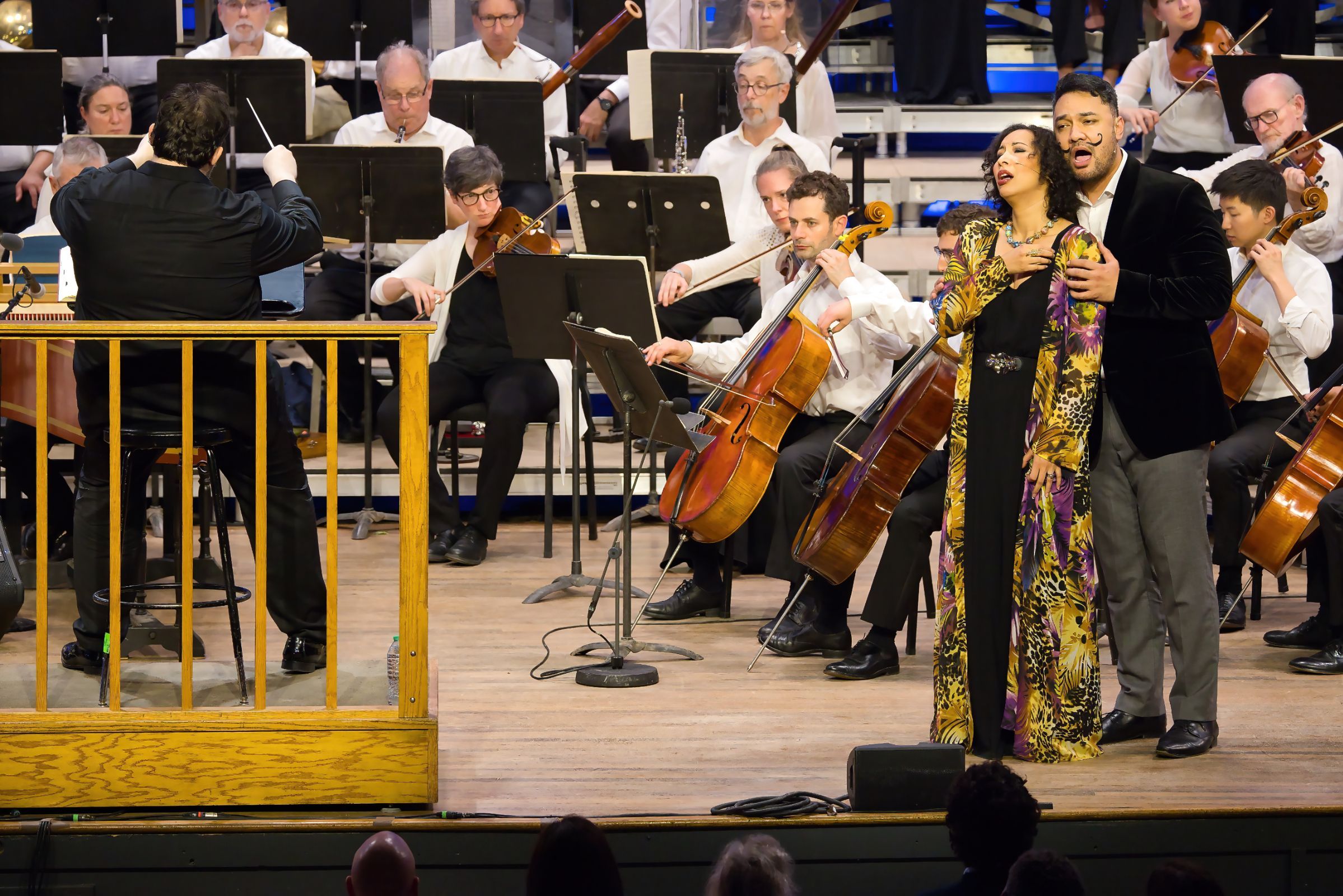 Nicole Cabell (Fiordiligi) and Amitai Pati (Ferrando) &copy; Hilary Scott