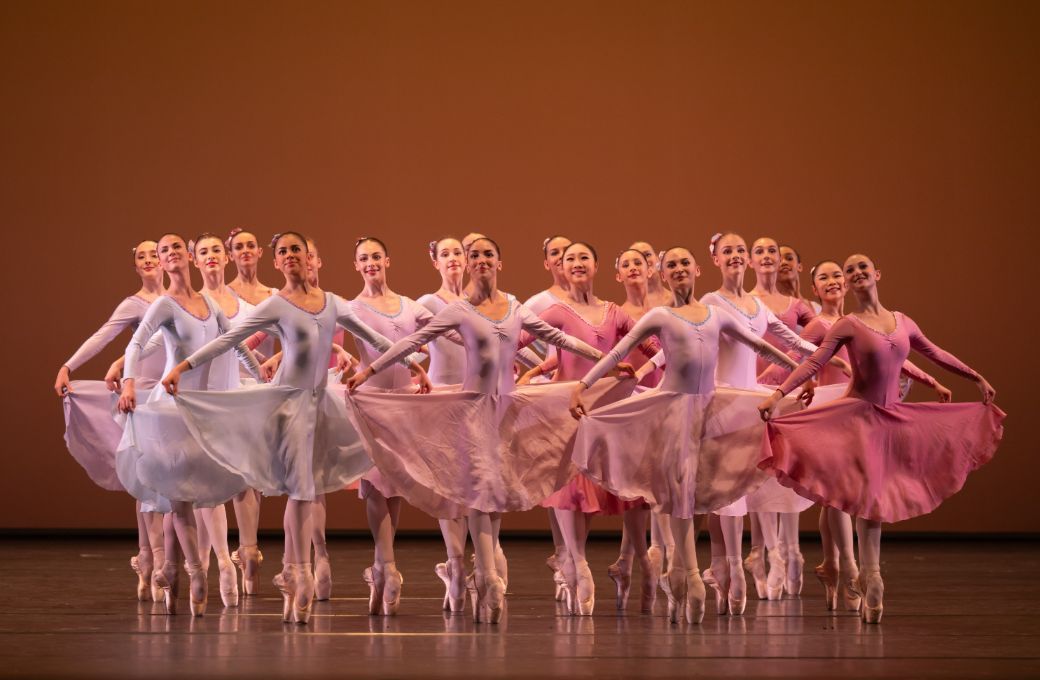 The Royal Ballet School in Kenneth MacMillan's <i>The Four Seasons</i> &copy; ASH