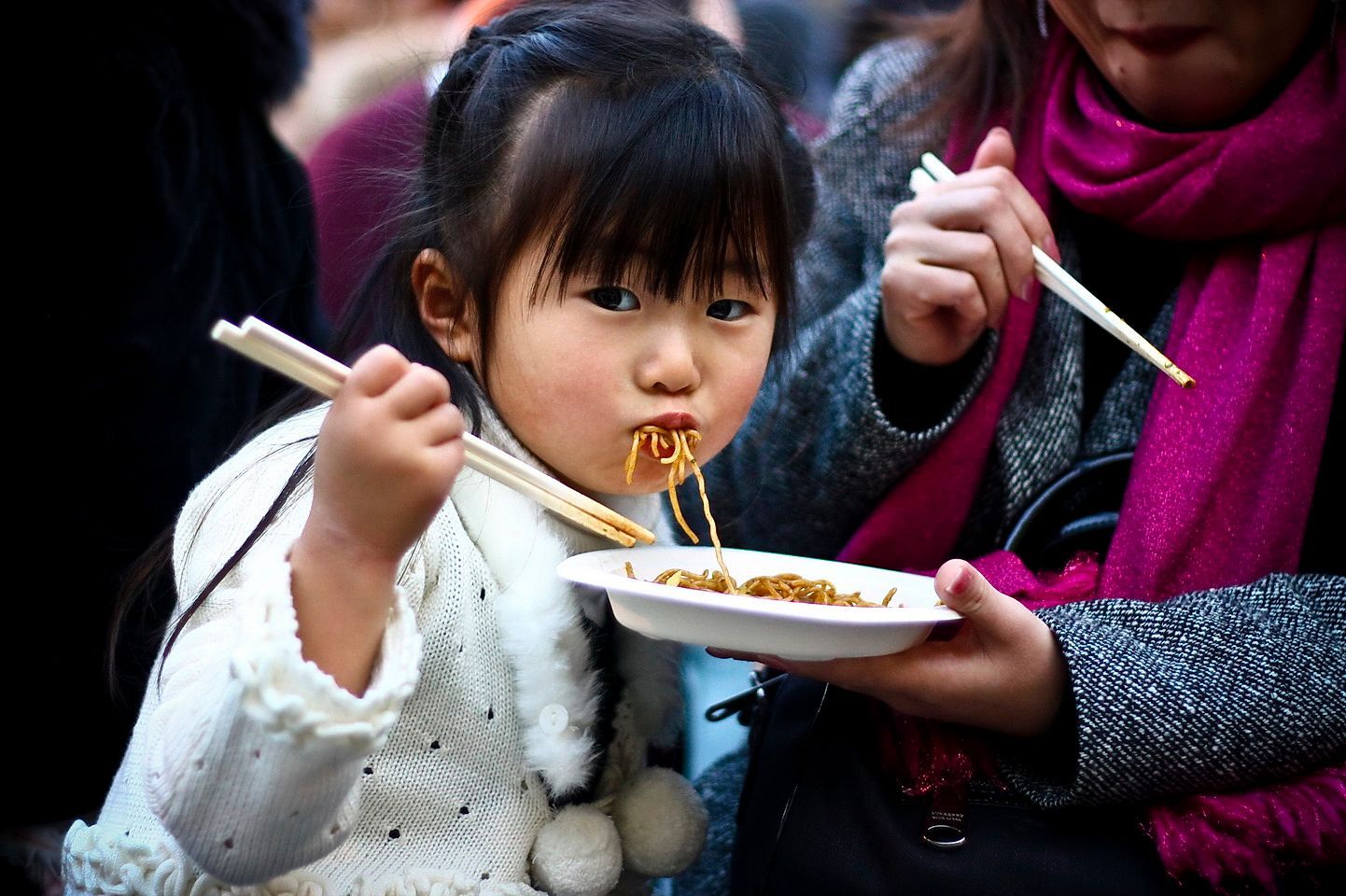 <i>Yaki udon</i> in Yoyogi Park, Shibuya &copy; bass_nroll | Flickr