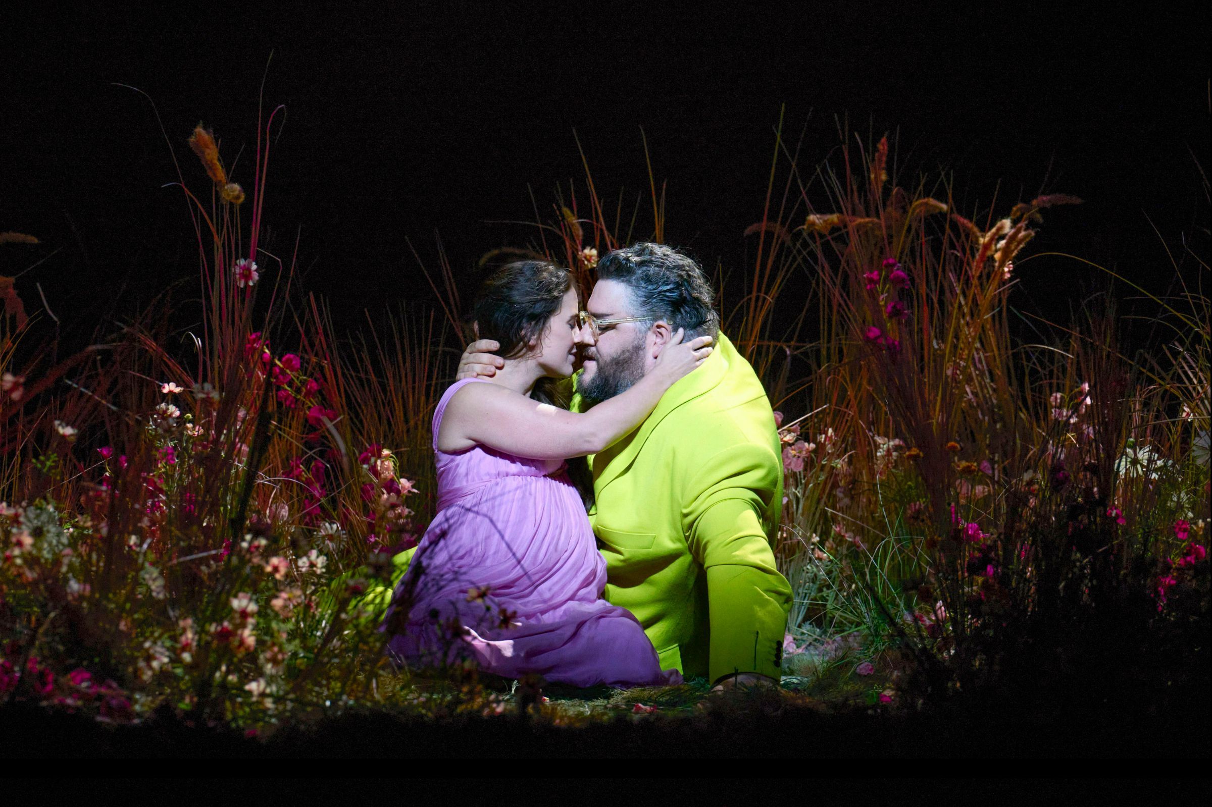 Joélle Harvey (Semele) and Stuart Jackson (Jupiter) &copy; Glyndebourne Productions Ltd. Photo: Richard Hubert Smith