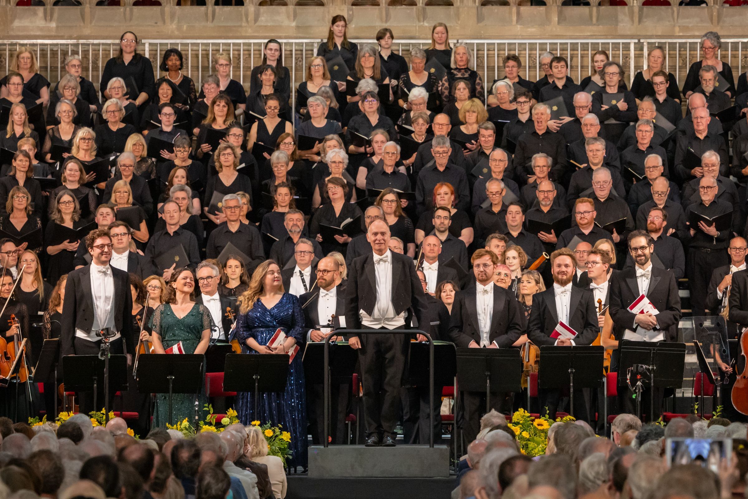 Adrian Partington, soloists, the Philharmonia and Three Choirs Festival Chorus © James O'Driscoll