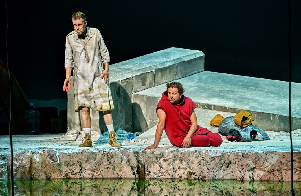 Georg Zeppenfeld (Gurnemanz) und Andreas Schager (Parsifal) © Enrico Nawrath