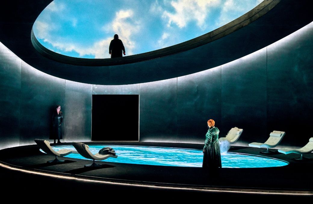 Im Ufo füreinander sterben: Wagners Tristan und Isolde in Bayreuth ...
