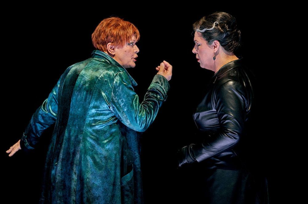 Catherine Foster (Isolde) und Christa Mayer (Brangäne) © Bayreuther Festspiele | Enrico Nawrath