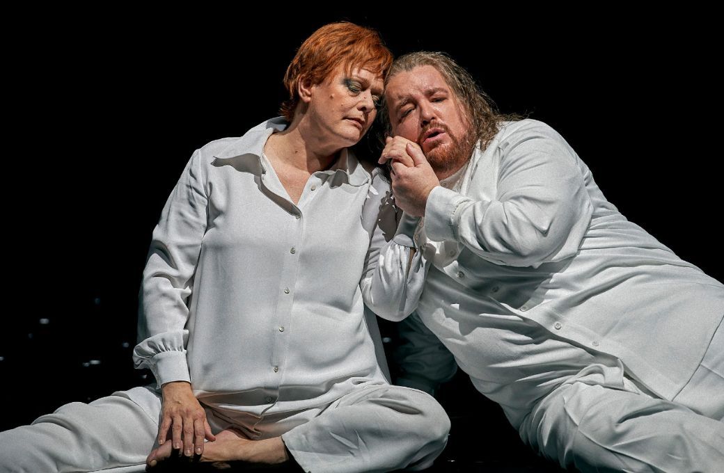 Catherine Foster (Isolde) und Clay Hilley (Tristan) © Bayreuther Festspiele | Enrico Nawrath