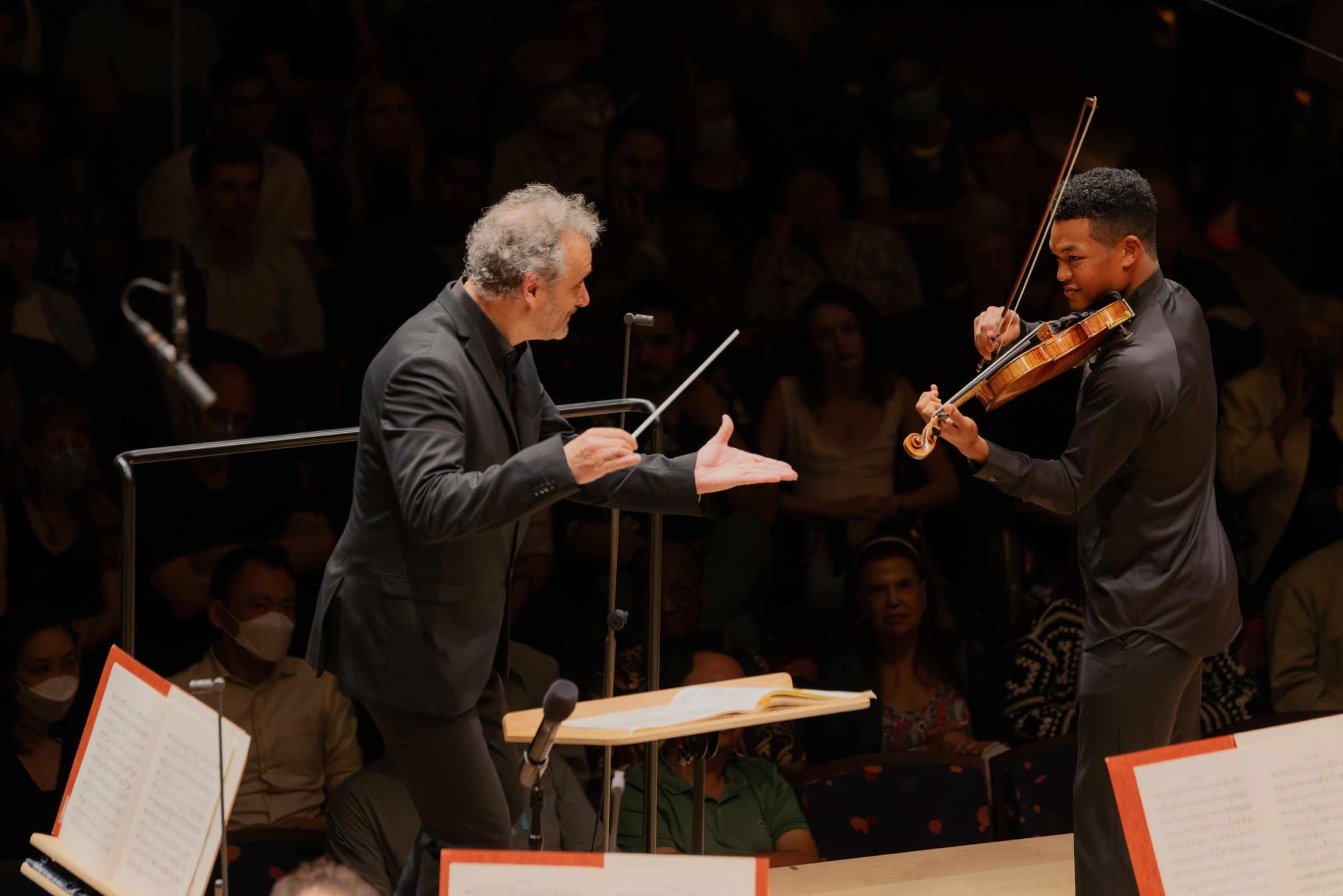 Louis Langrée and Randall Goosby © Lawrence Sumulong