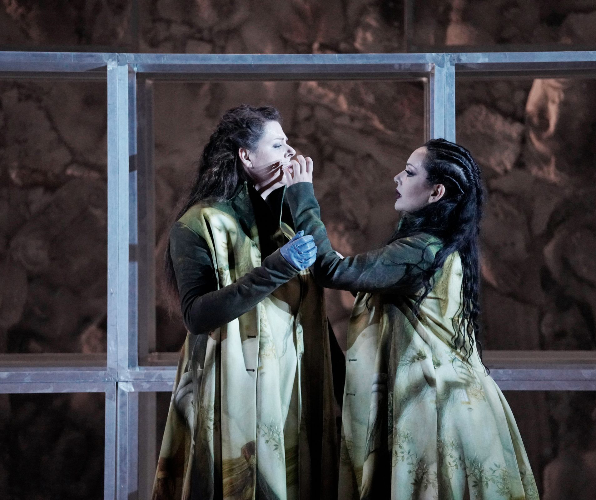 Daniella Barcellona (Eduardo), Anastasia Bartoli (Cristina) &copy; Rossini Opera Festival | Amati Bacciardi