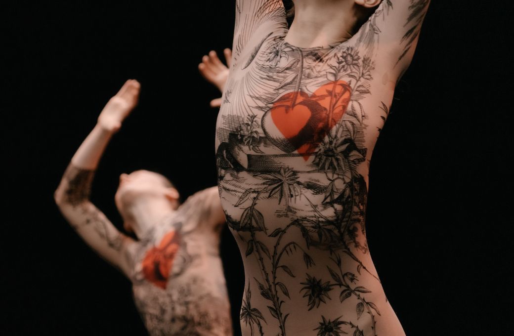 L-E-V Dance Company in Sharon Eyal and Gai Behar's <i>Chapter 3: The Brutal Journey of the Heart</i> &copy; Stefan Dotter for Dior