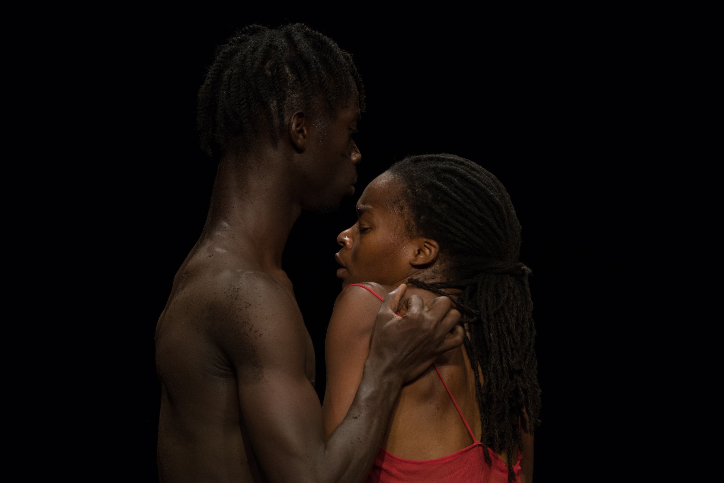École des Sables in Pina Bausch's <i>The Rite of Spring</i> © Maarten Vanden Abeele
