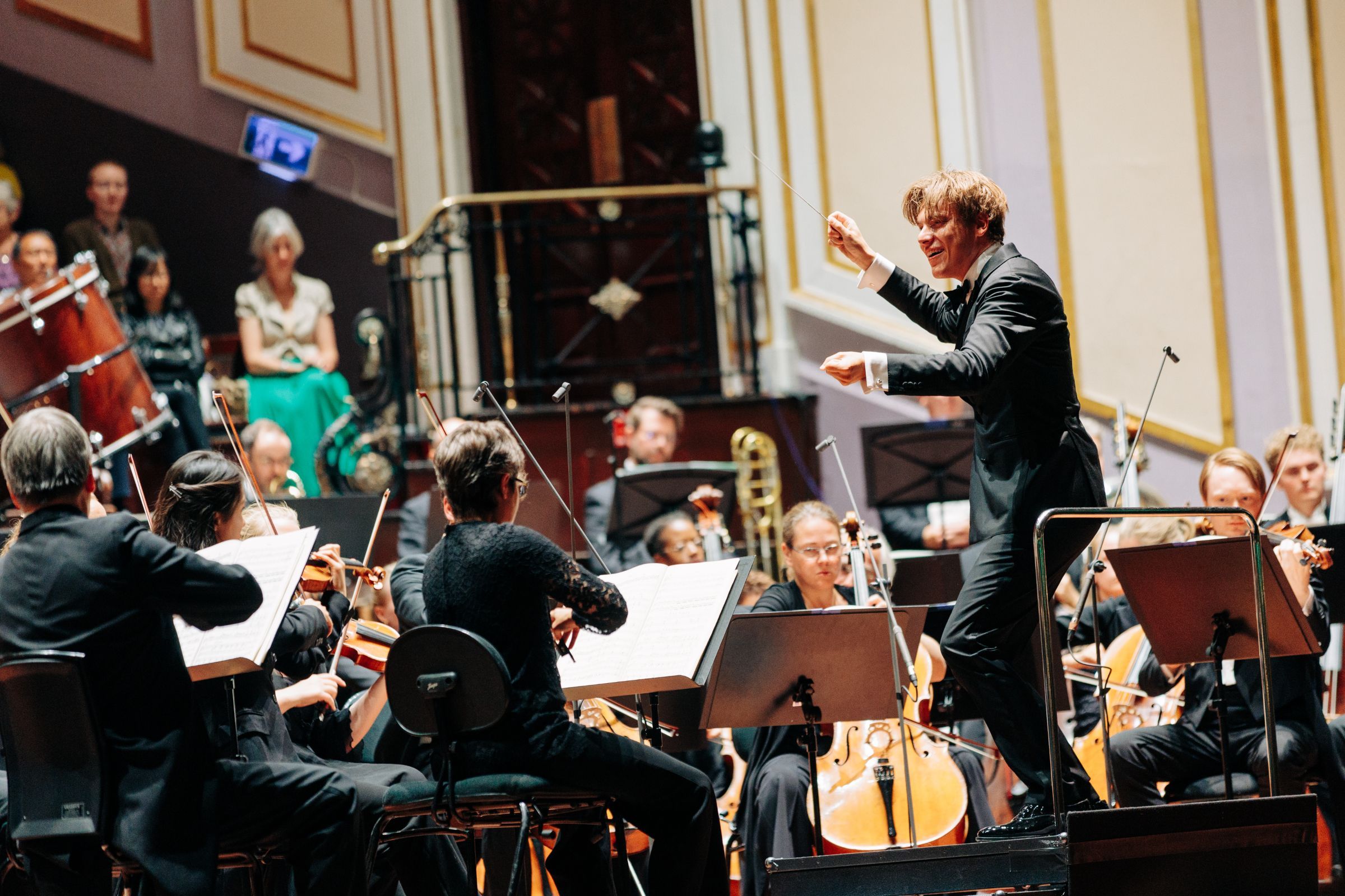 Klaus Mäkelä conducts the Oslo Philharmonic &copy; Andrew Perry