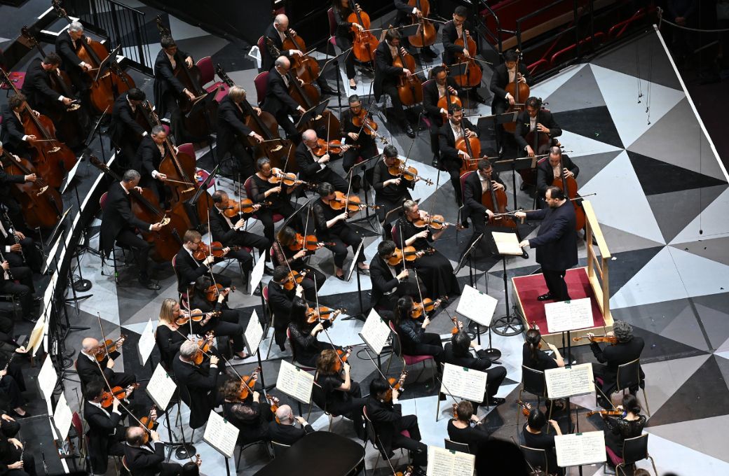Andris Nelsons conducts the Boston Symphony Orchestra &copy; BBC | Chris Christodoulou