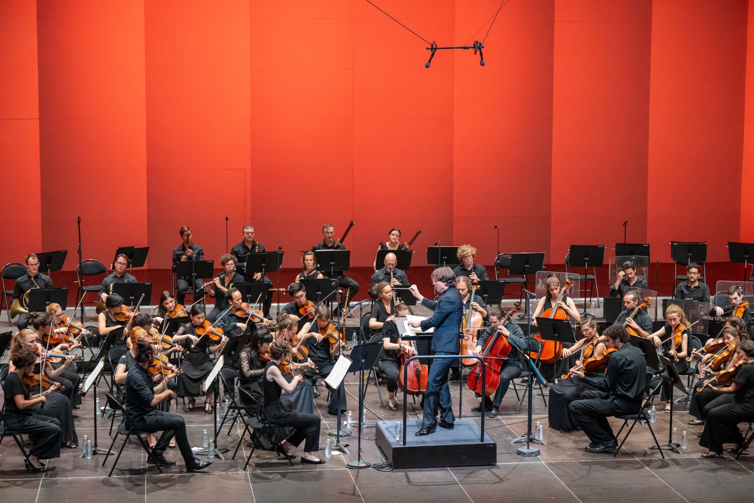Le Cercle de l'Harmonie dirigé par Jérémie Rhorer &copy; Festival Berlioz / Bruno Moussier