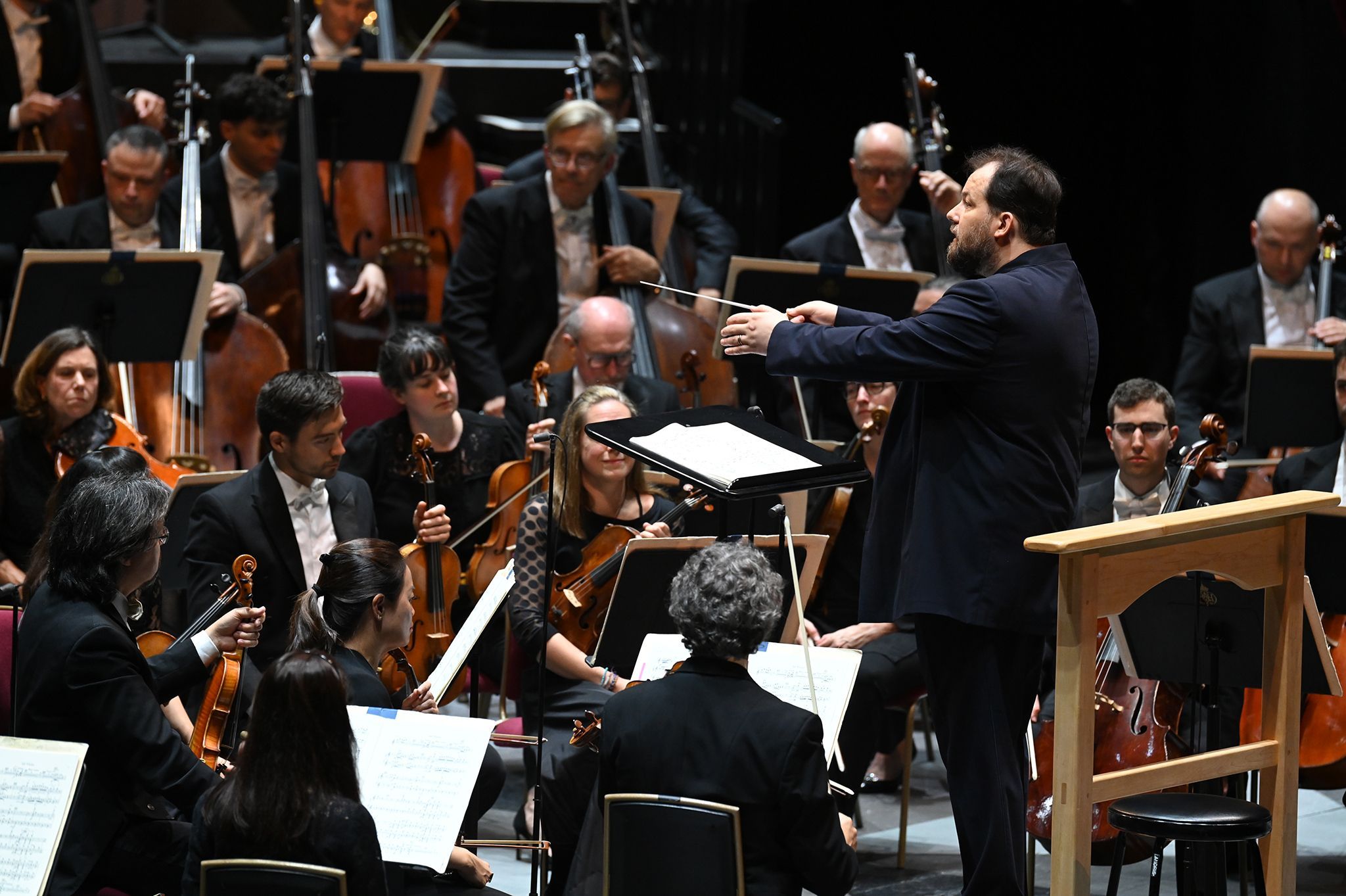 Andris Nelsons conducts the Boston Symphony Orchestra © BBC | Chris Christodoulou