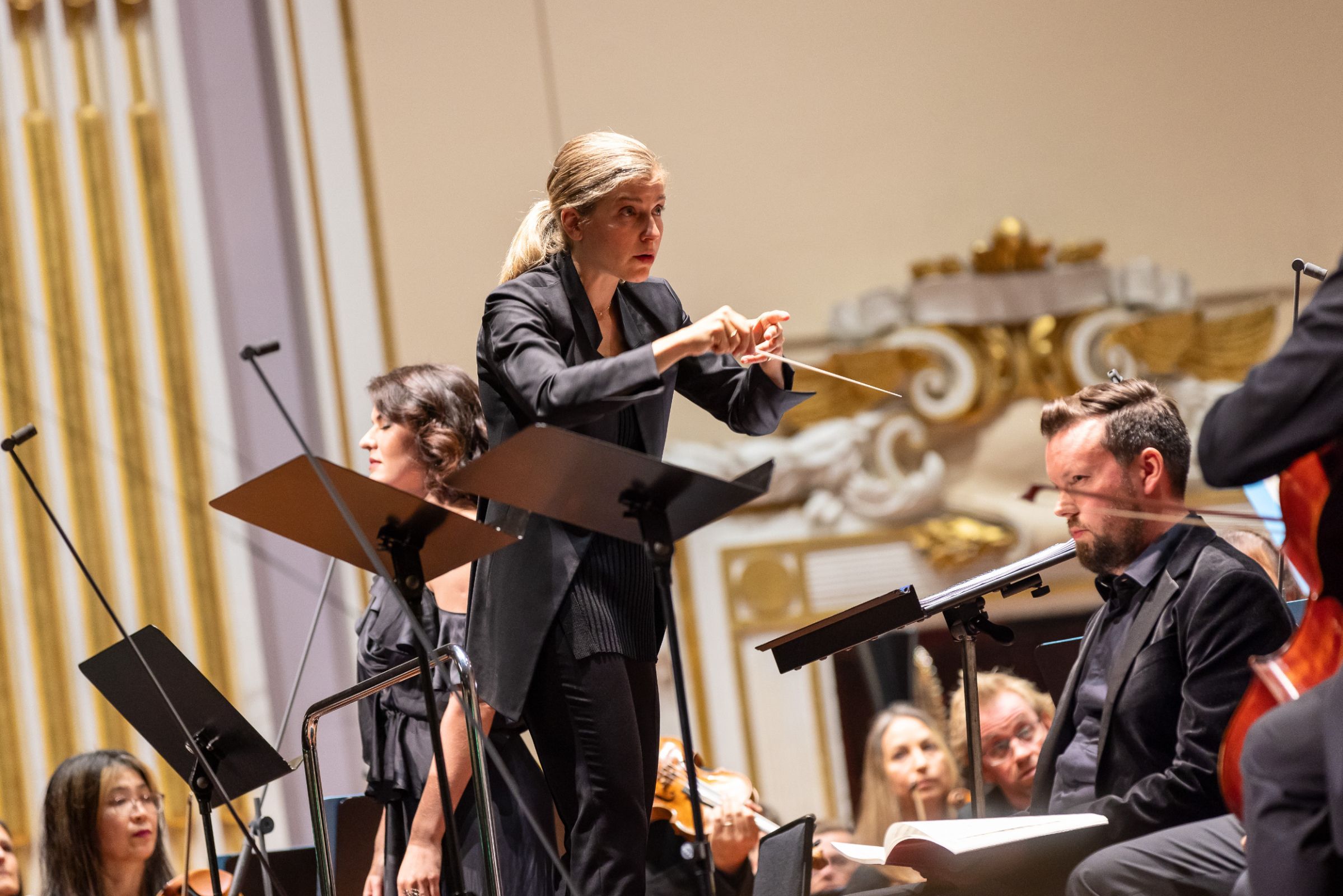 Karina Canellakis conducts the BBC Scottish Symphony Orchestra &copy; Jess Shurte