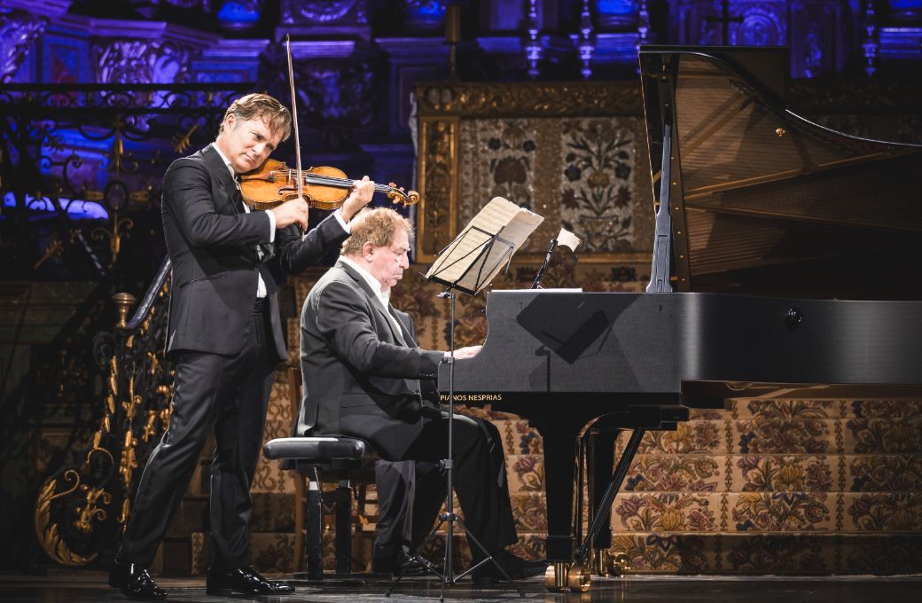 Renaud Capu&ccedil;on and Jean-Fran&ccedil;ois Heisser &copy; Mathieu Mengaillou KOMCEBO