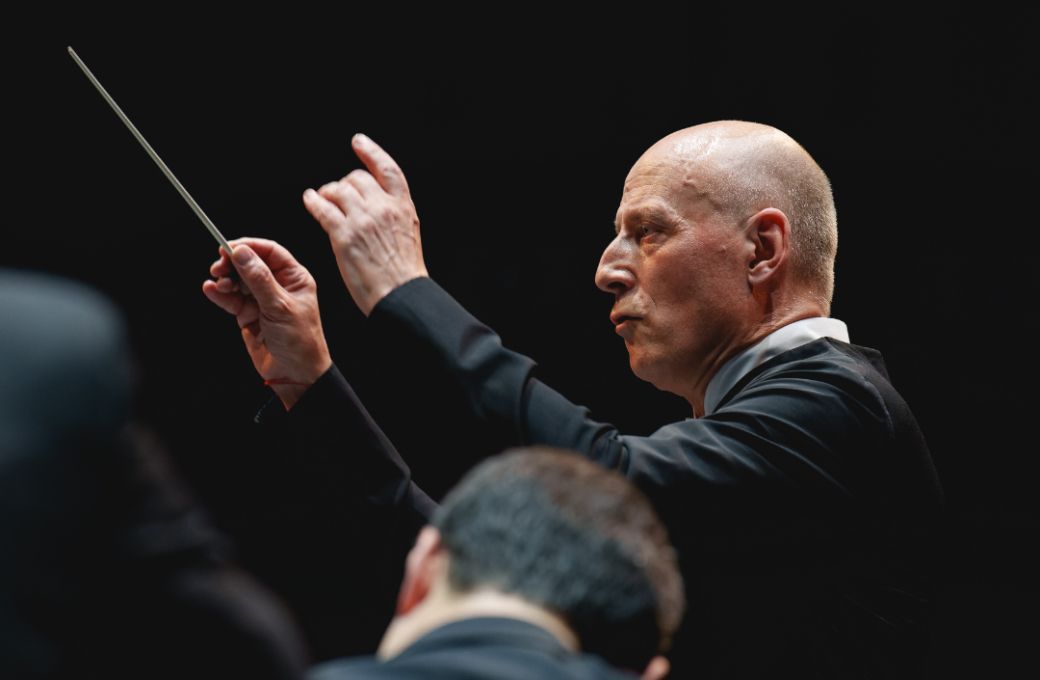 Paavo Järvi conducts the Tonhalle-Orchester Zürich © BBC | Andy Paradise