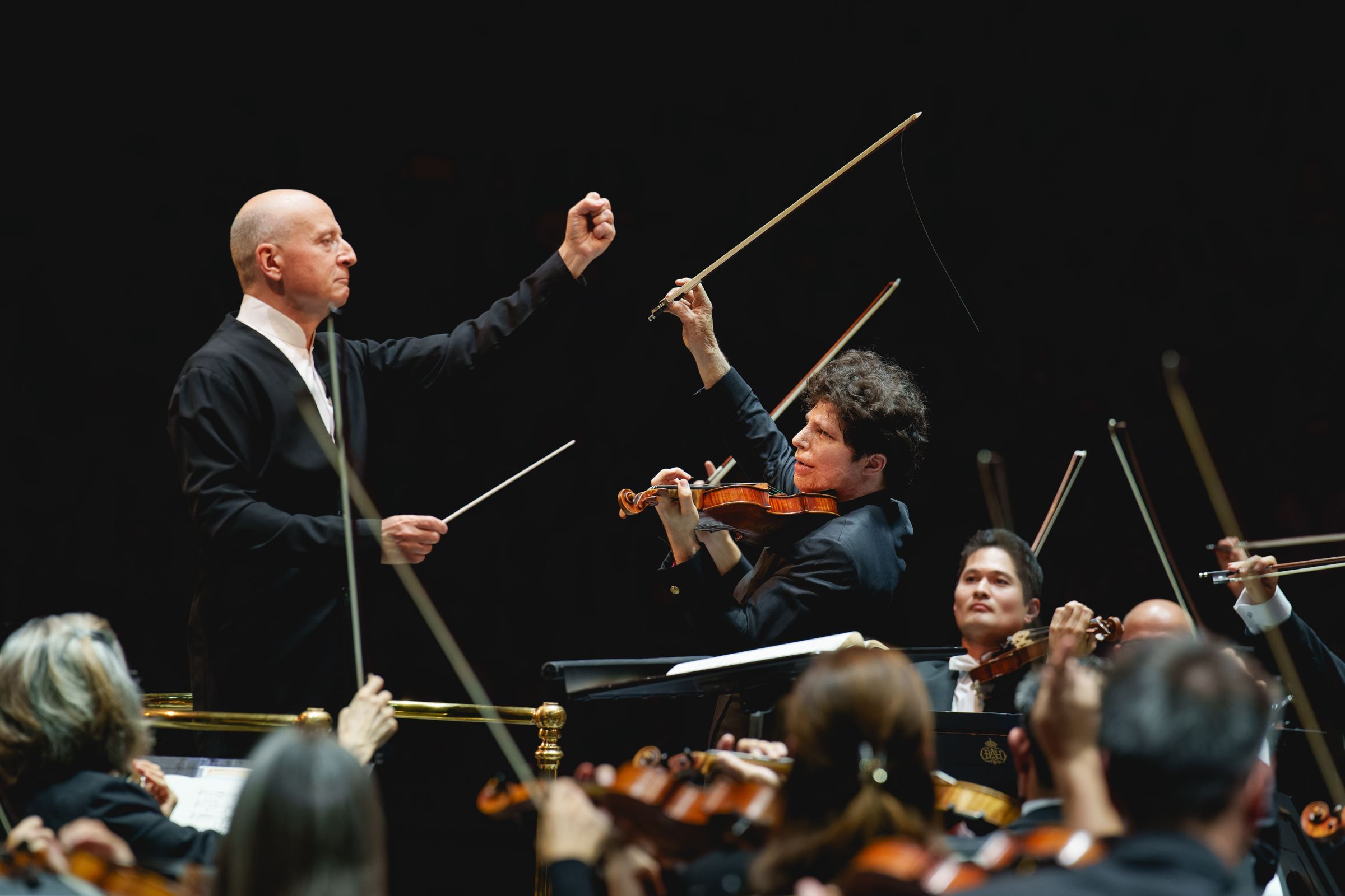 Paavo Järvi and Augustin Hadelich © BBC | Andy Paradise