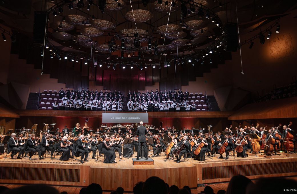 Coro y Orquesta Sinf&oacute;nica de Miner&iacute;a con Carlos Miguel Prieto en la direcci&oacute;n &copy; Pilipala | Orquesta Sinf&oacute;nica de Miner&iacute;a