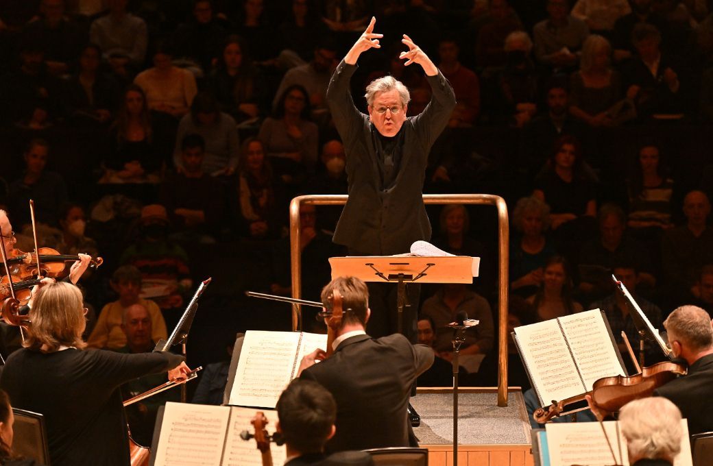 Sir Antonio Pappano conducts the LSO &copy; Mark Allen | LSO