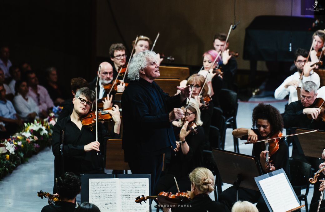 Simon Rattle dirige le London Symphony Orchestra à Bucarest © Andrada Pavel